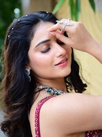 Actress Prisha Singh Latest Stills
